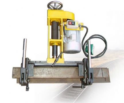 點擊查看詳細信息<br>標(biāo)題：三相電動鋼軌鉆孔機 閱讀次數(shù)：2488