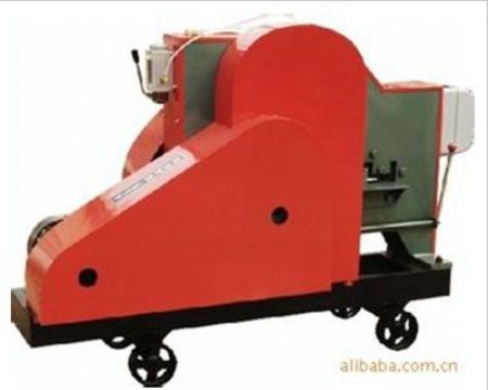 點(diǎn)擊查看詳細(xì)信息<br>標(biāo)題：180型槽鋼切斷機(jī) 閱讀次數(shù)：1955